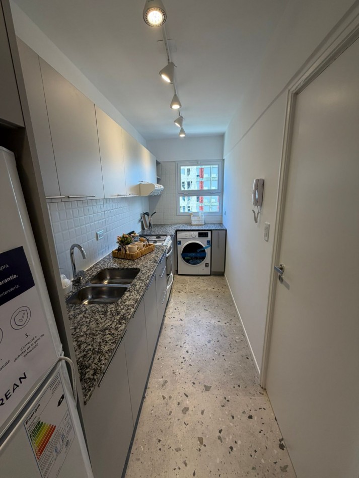 DEPARTAMENTO DE 2 AMBIENTES CON VISTA AL MAR