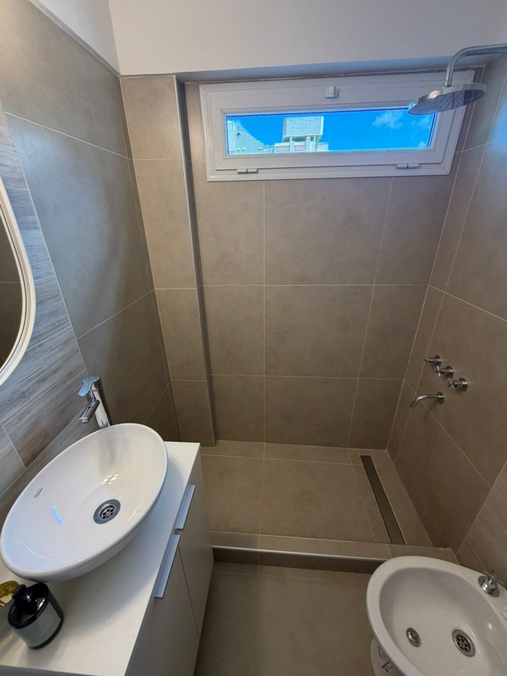 DEPARTAMENTO DE 2 AMBIENTES CON VISTA AL MAR