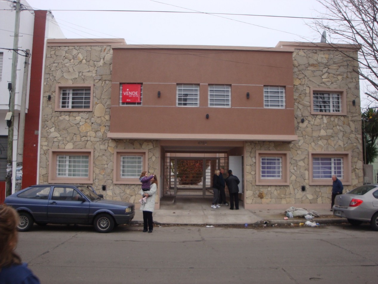 PH DE 2 AMBIENTES IDEAL RENTISTA