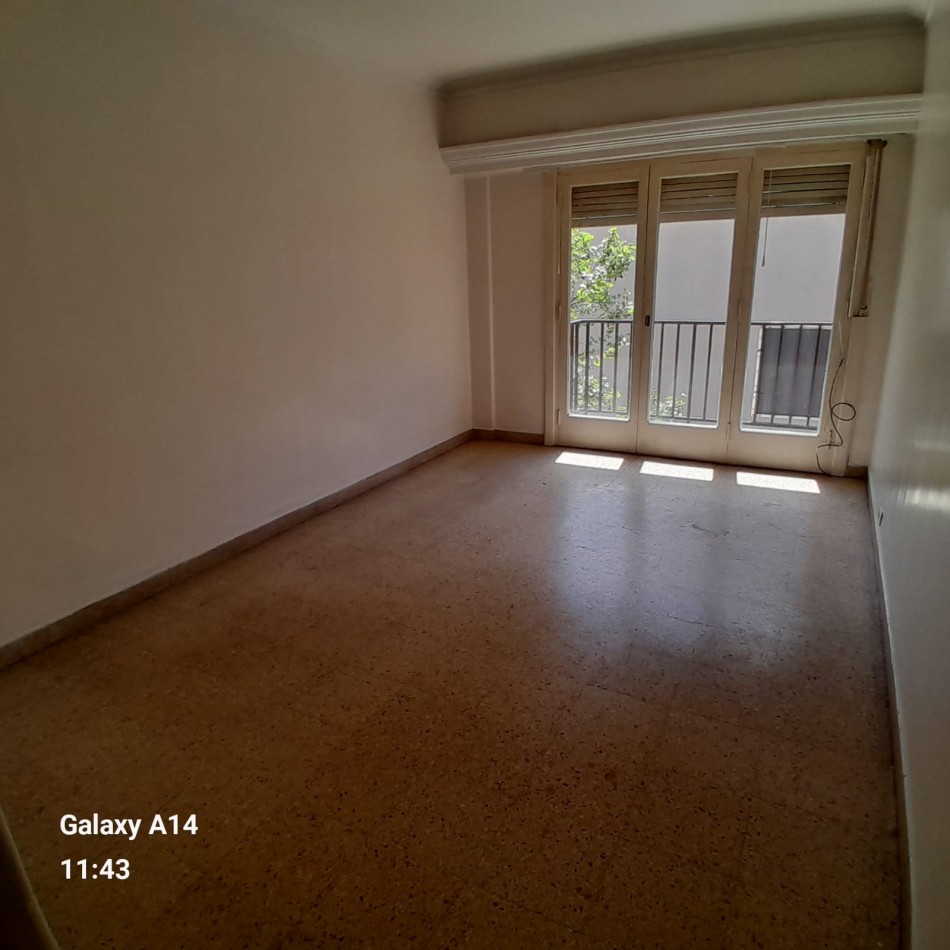 DEPARTAMENTO DE 2 AMBIENTES ZONA PLAZA COLON