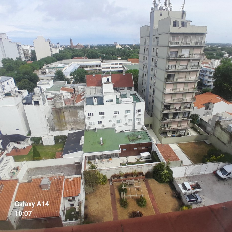 DEPARTAMENTO DE 3 AMBIENTES EN EDIFICIO CRONOS