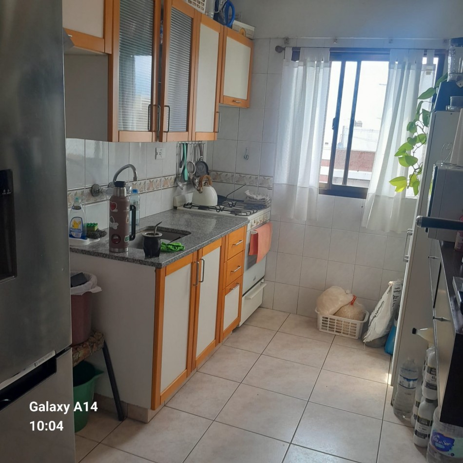 DEPARTAMENTO DE 3 AMBIENTES EN EDIFICIO CRONOS