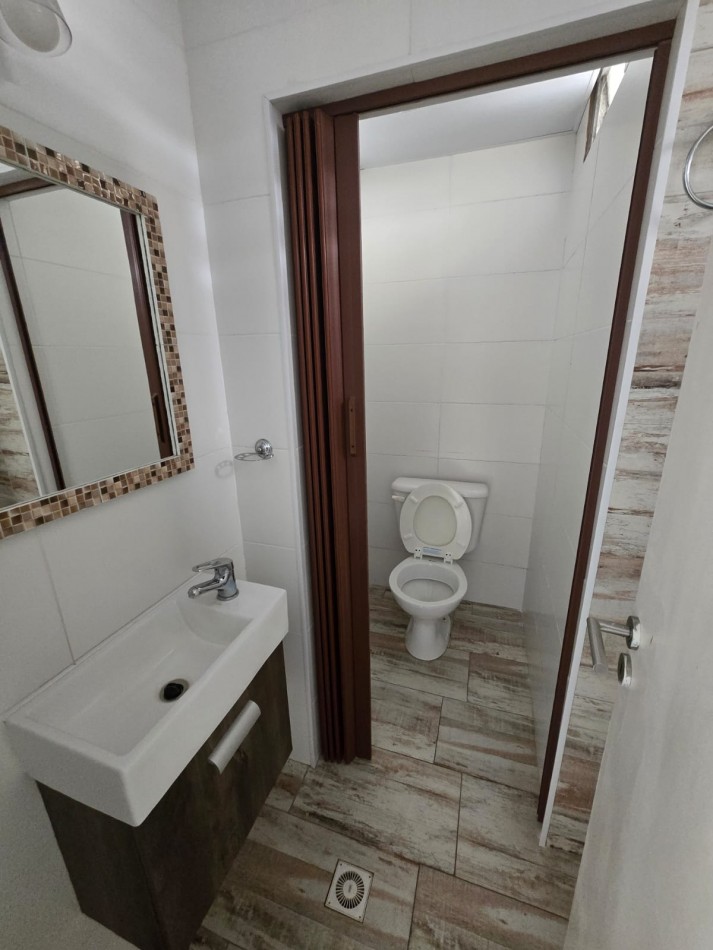 DEPARTAMENTO DE 2 AMBIENTES EN PERU E ITUZAINGO