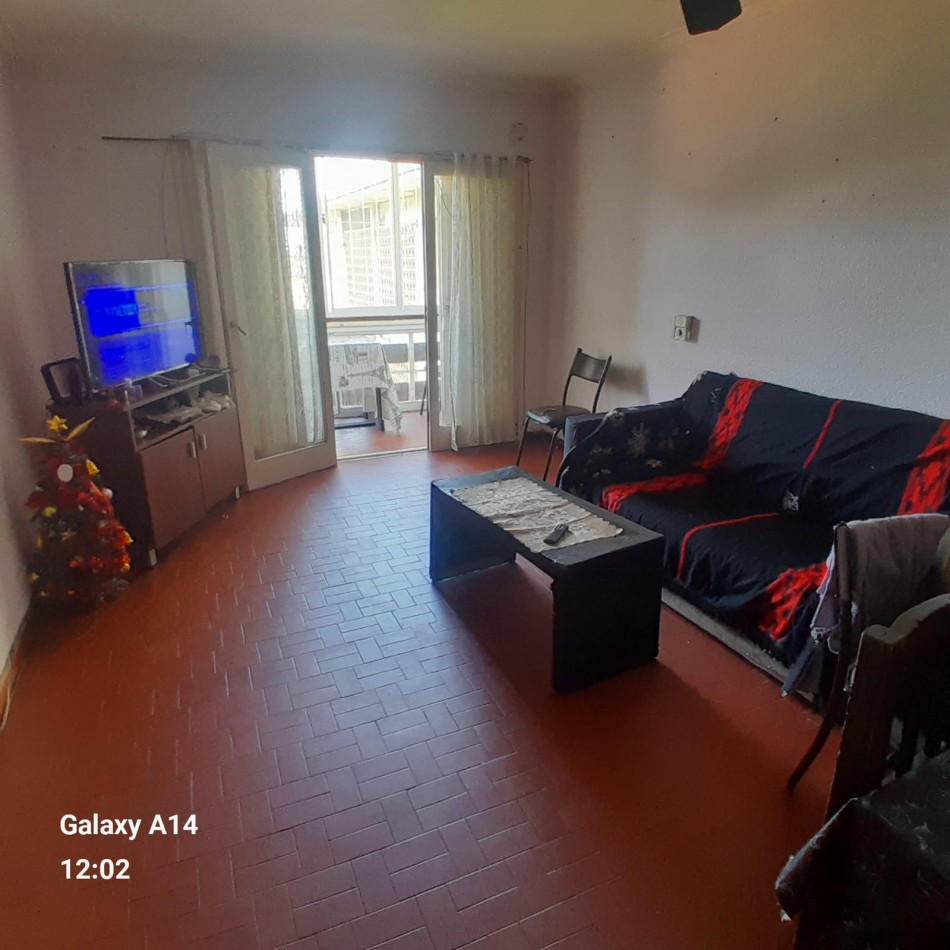 DEPARTAMENTO 4 AMBIENTES. ZONA ARTURO ALIO E ITUZAINGO. APTO CREDITO