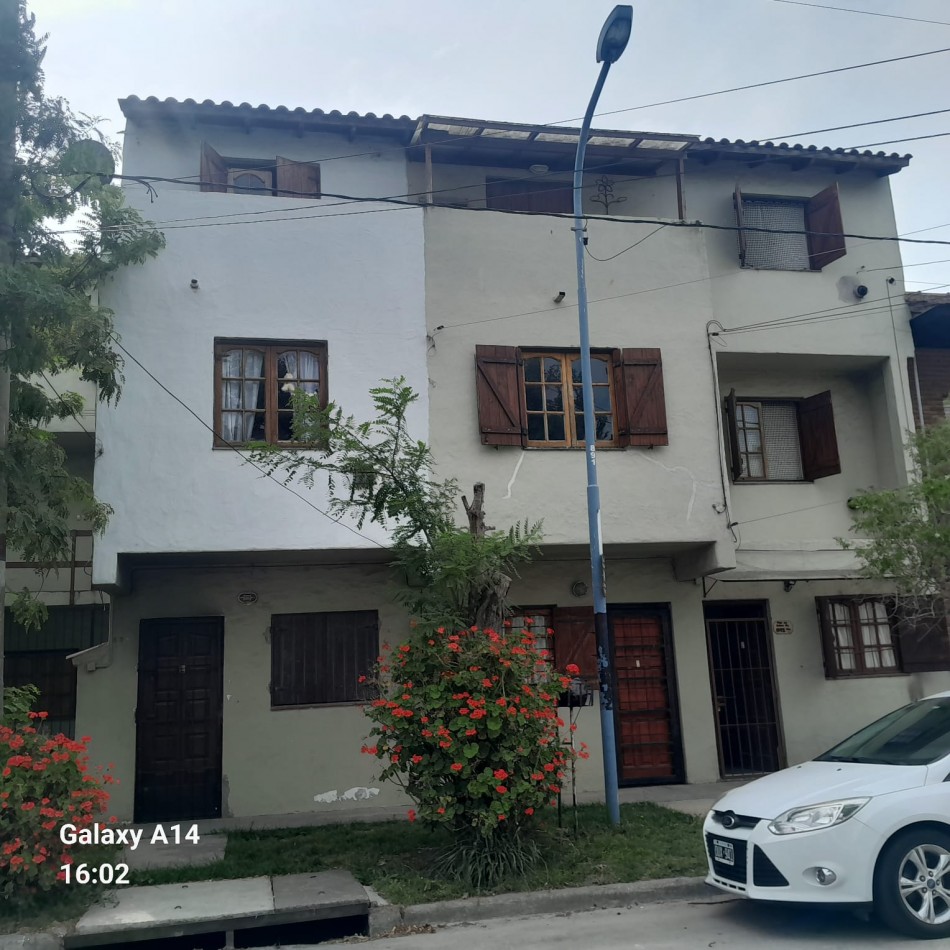 DUPLEX DOS AMBIENTES EN PRIMER PISO. APTO CREDITO