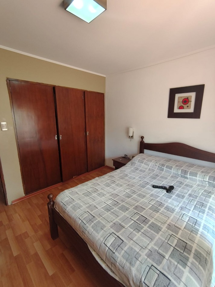 CHALET DE 4 AMBIENTES EN BARRIO VILLA PRIMERA