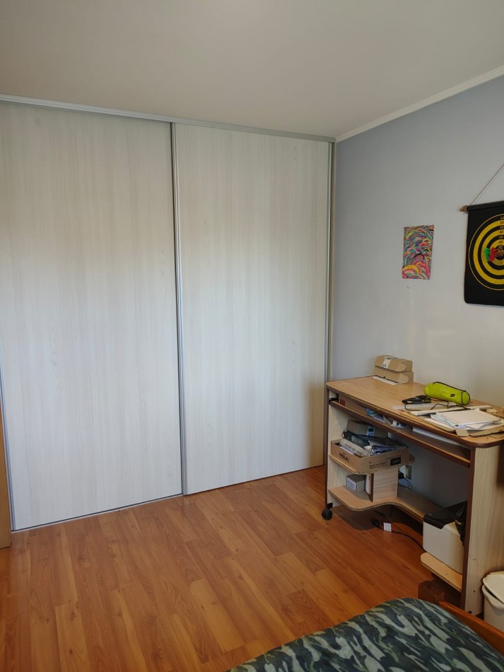 CHALET DE 4 AMBIENTES EN BARRIO VILLA PRIMERA