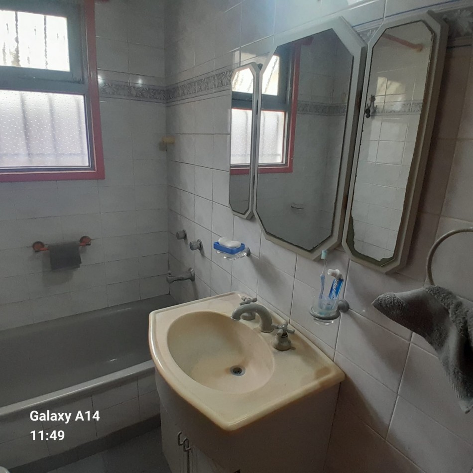 CASA DE 3 AMBIENTES EN BARRIO LOS PINARES