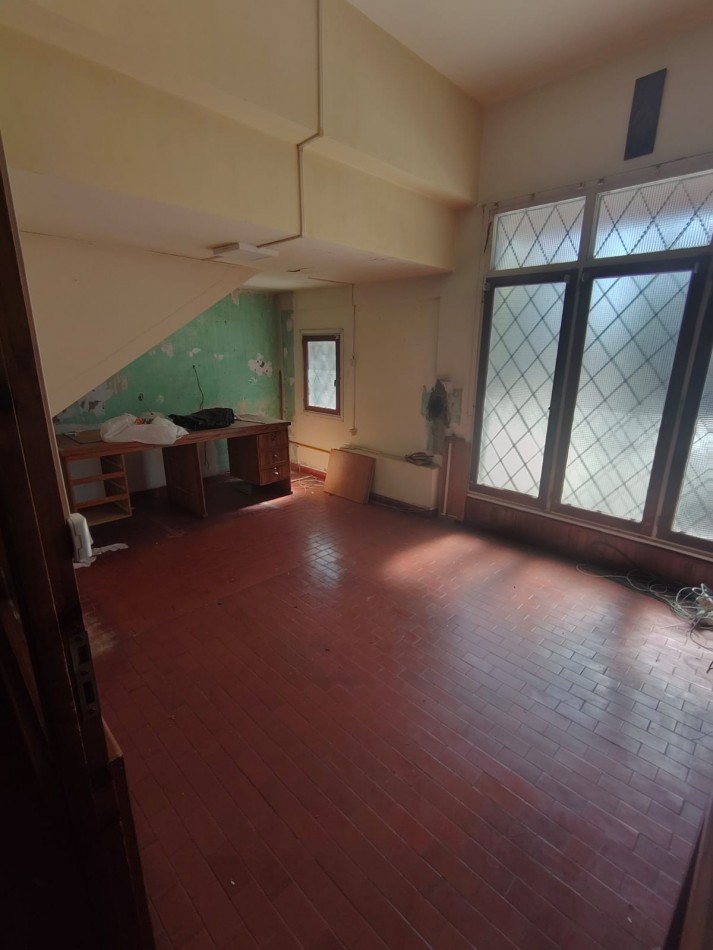 IMPORTANTE PROPIEDAD PARA USO PROFESIONAL O INSTITUCIONAL