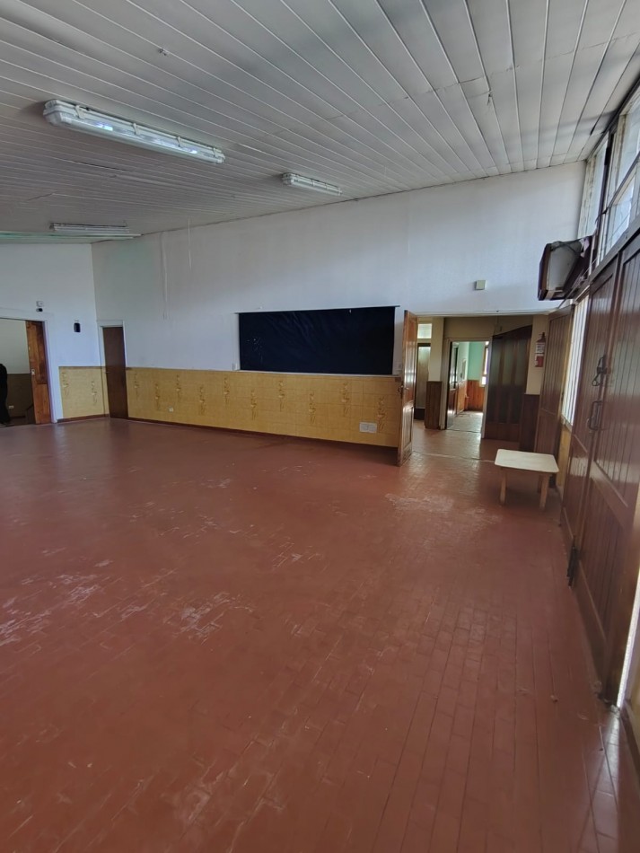 IMPORTANTE PROPIEDAD PARA USO PROFESIONAL O INSTITUCIONAL