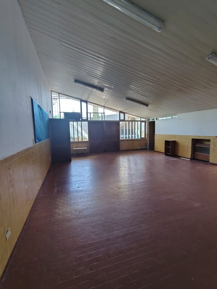 IMPORTANTE PROPIEDAD PARA USO PROFESIONAL O INSTITUCIONAL