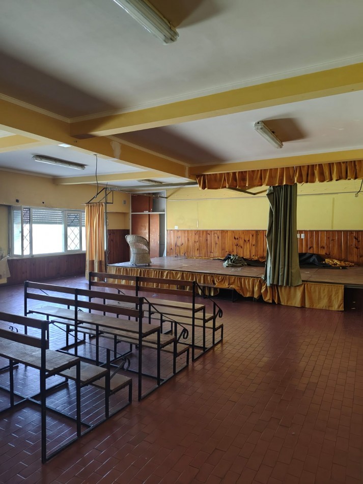 IMPORTANTE PROPIEDAD PARA USO PROFESIONAL O INSTITUCIONAL