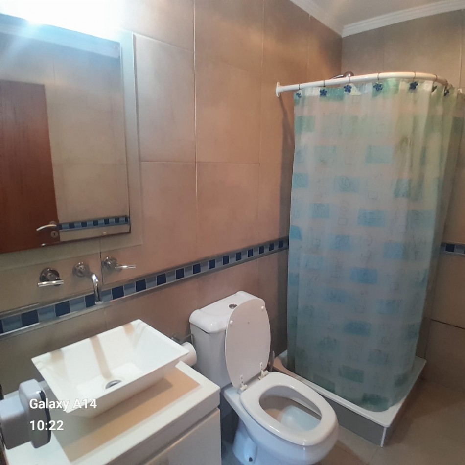 CASA DE HERMOSO DISEÑO EN SIERRAS DE LOS PADRES