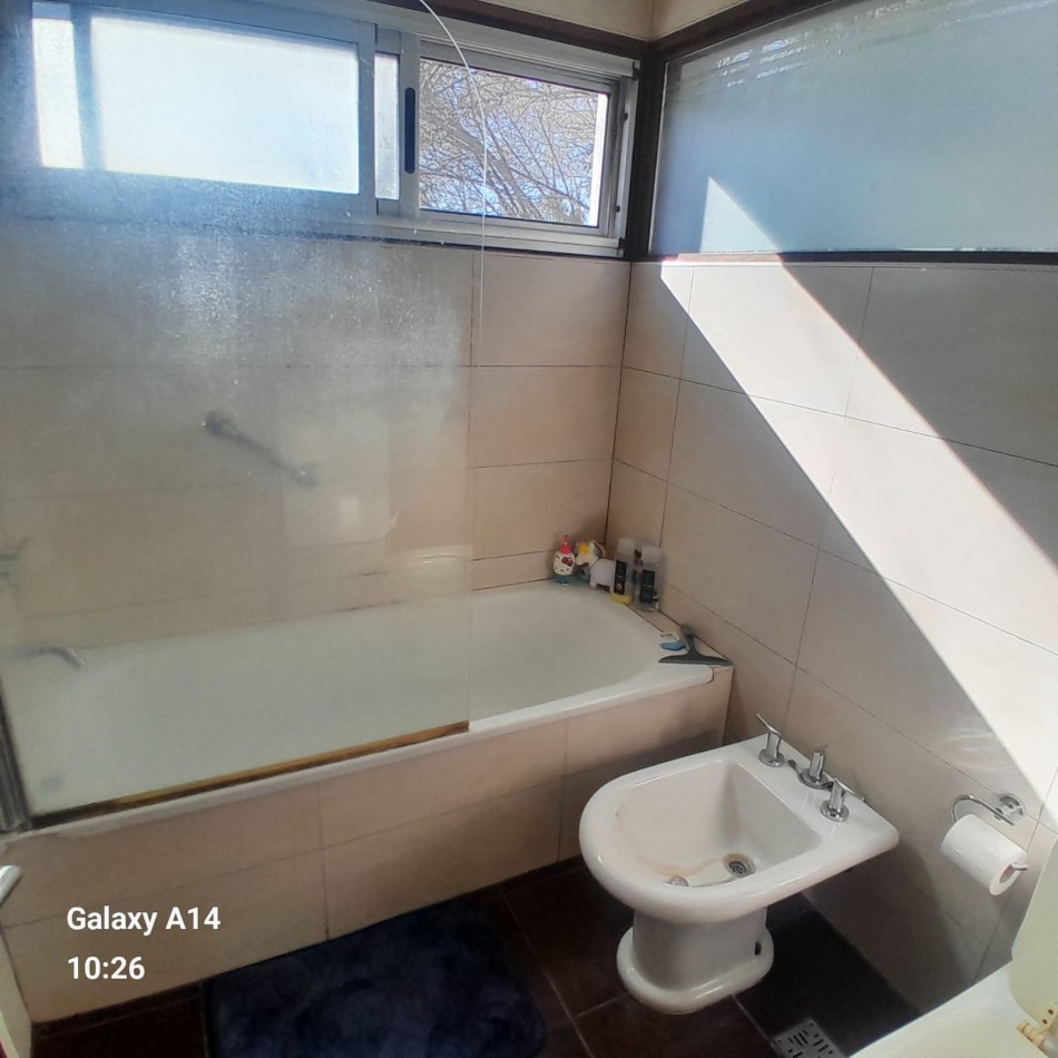 CASA DE HERMOSO DISEÑO EN SIERRAS DE LOS PADRES