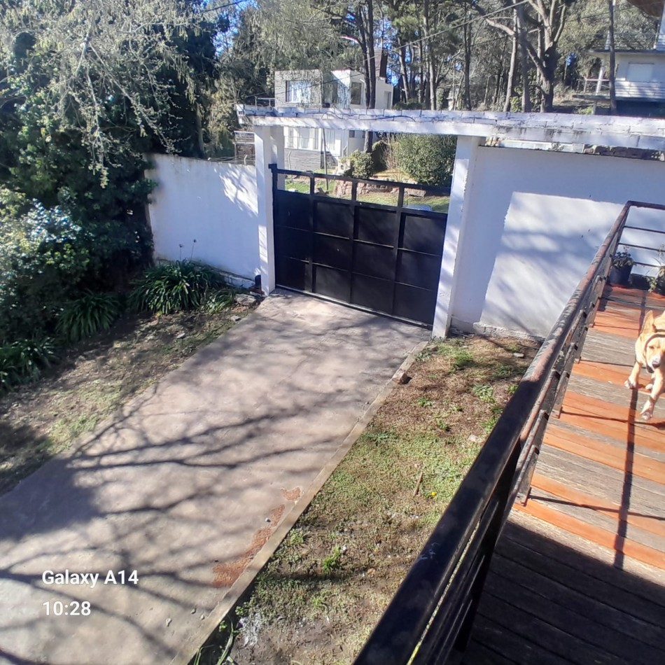 CASA DE HERMOSO DISEÑO EN SIERRAS DE LOS PADRES