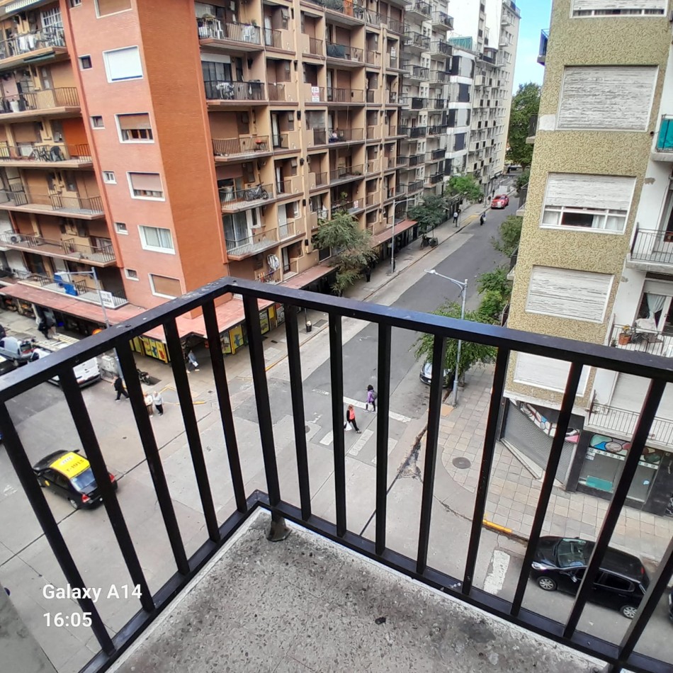 DEPARTAMENTO DE 3 AMBIENTES EN ZONA CENTRO