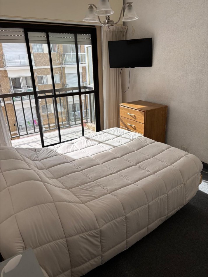 DEPARTAMENTO DE 3 AMBIENTES EQUIPADO, A UNA CUADRA DE LA COSTA