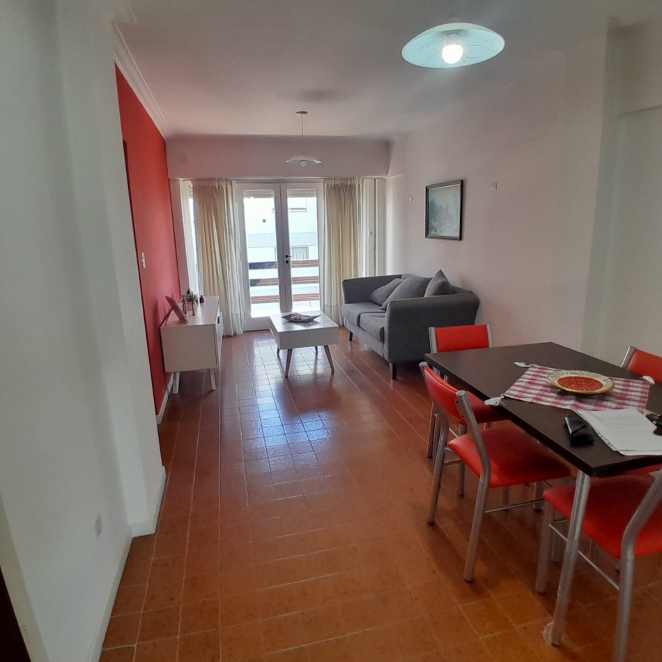 DEPARTAMENTO DE 2 AMBIENTES AMOBLADO