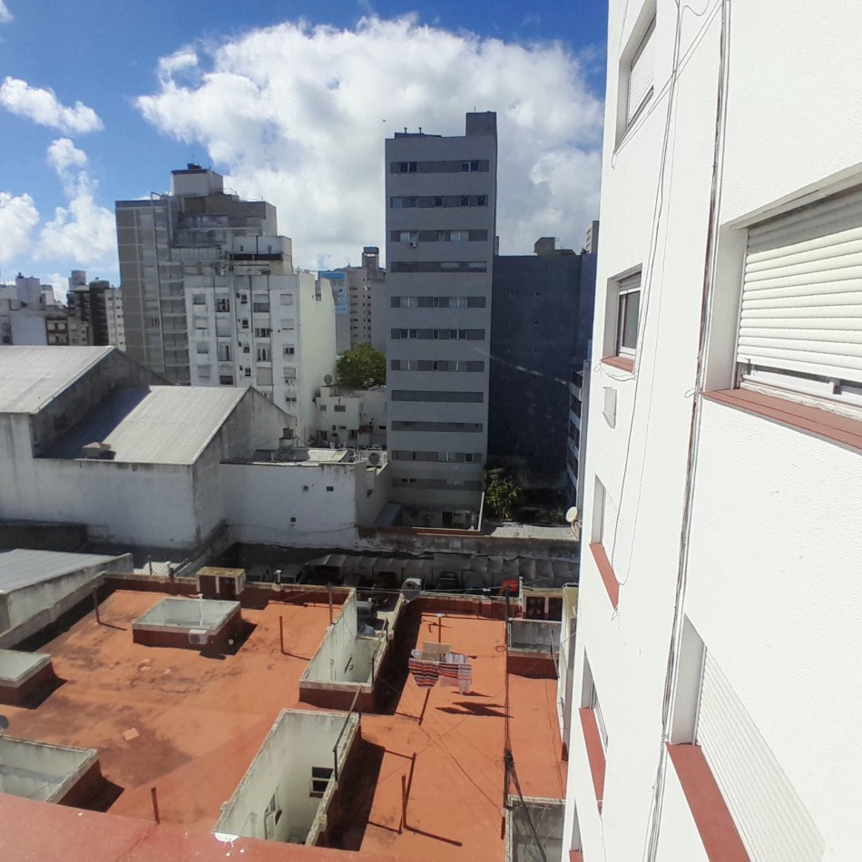 DEPARTAMENTO DE 2 AMBIENTES AMOBLADO