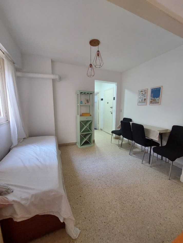 DEPARTAMENTO MONOAMBIENTE EQUIPADO PARA ESTUDIANTES O TEMPORADA DE INVIERNO