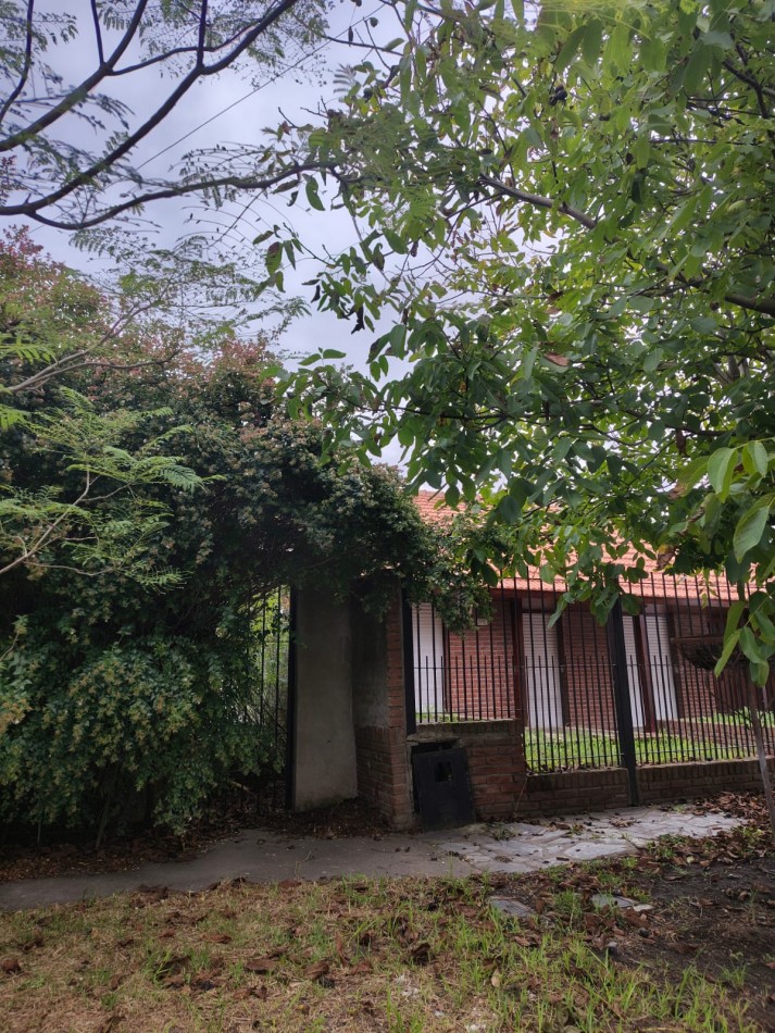 LOTE EN BARRIO CAISAMAR, OPCION EN BLOCK CON CHALET LINDERO