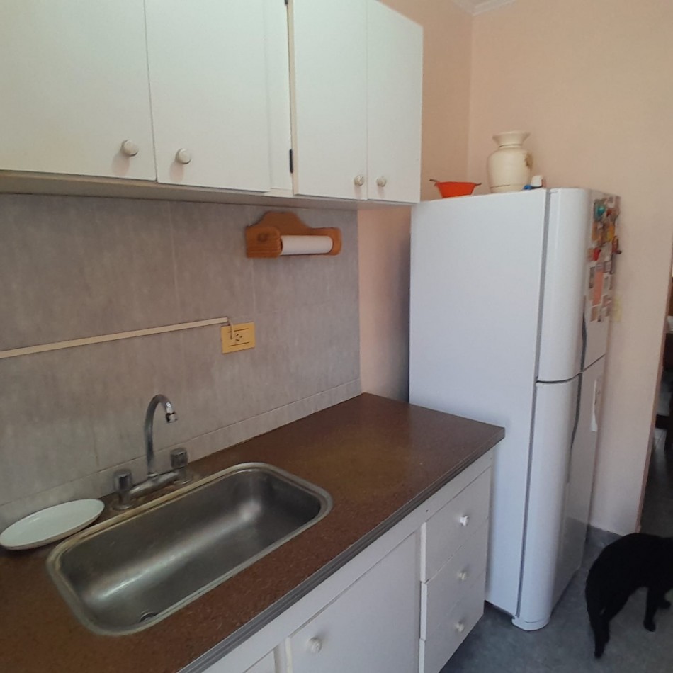 CASA DE 3 AMBIENTES EN BARRIO RAICES