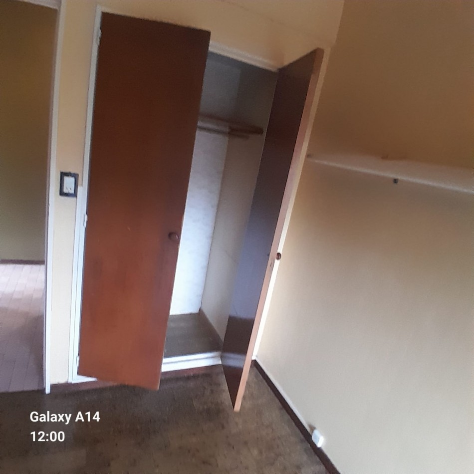 DEPARTAMENTO DE 5 AMBIENTES EN LA ZONA DE GUEMES