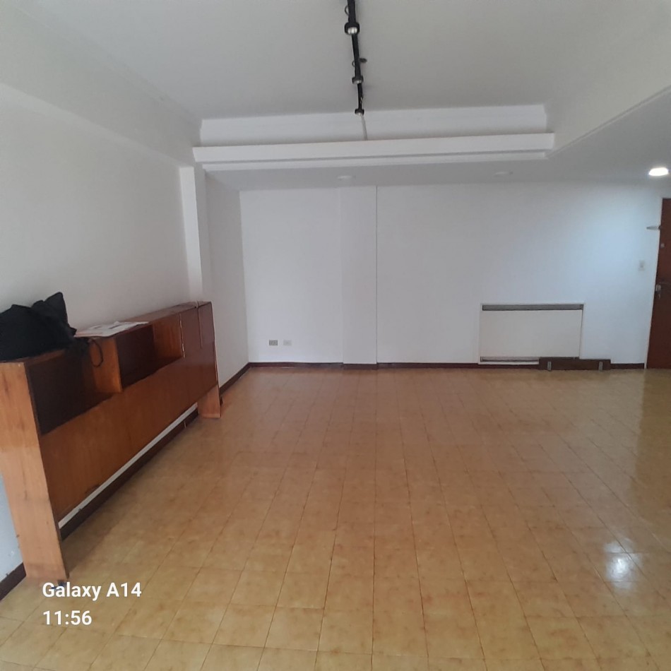 DEPARTAMENTO DE 5 AMBIENTES EN LA ZONA DE GUEMES