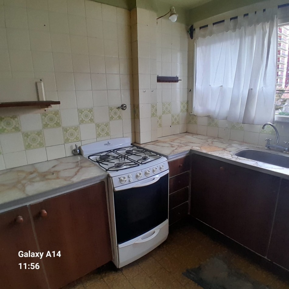 DEPARTAMENTO DE 5 AMBIENTES EN LA ZONA DE GUEMES