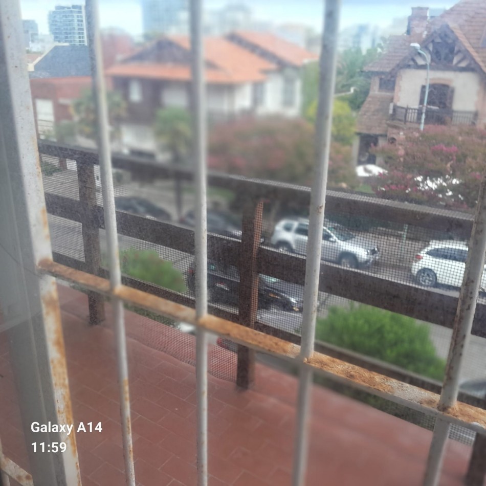 DEPARTAMENTO DE 5 AMBIENTES EN LA ZONA DE GUEMES