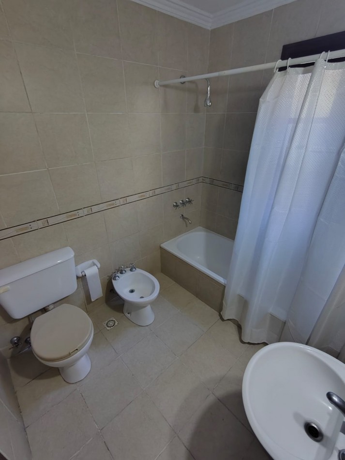 HERMOSO PH DE 4 AMBIENTES AMPLIO Y LUMINOSO