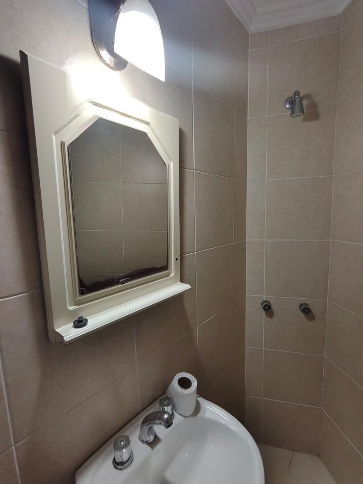 HERMOSO PH DE 4 AMBIENTES AMPLIO Y LUMINOSO