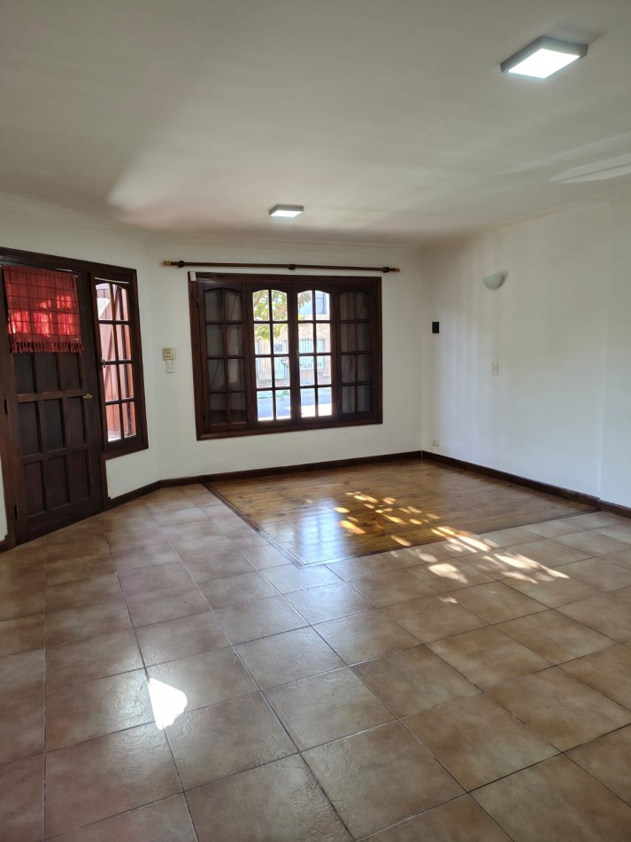 HERMOSO PH DE 4 AMBIENTES AMPLIO Y LUMINOSO