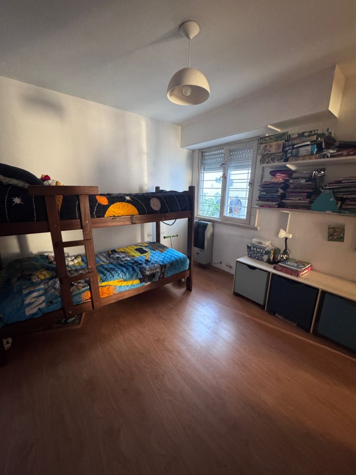 EN VENTA. PH TRES AMBIENTES CON PATIO. ZONA MISIONES Y AVELLANEDA. APTO CREDITO