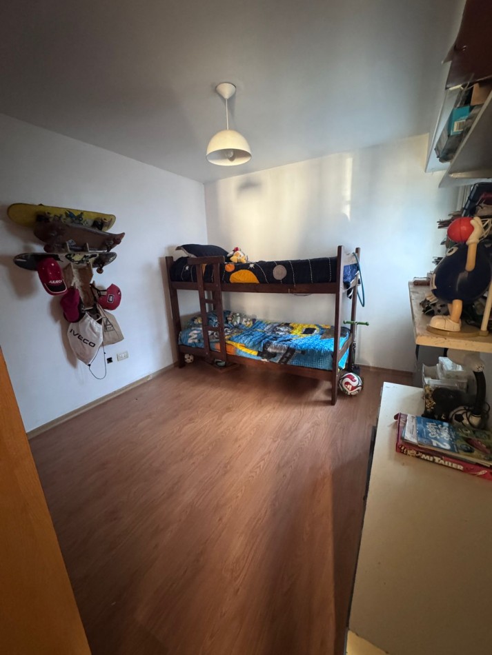 EN VENTA. PH TRES AMBIENTES CON PATIO. ZONA MISIONES Y AVELLANEDA. APTO CREDITO