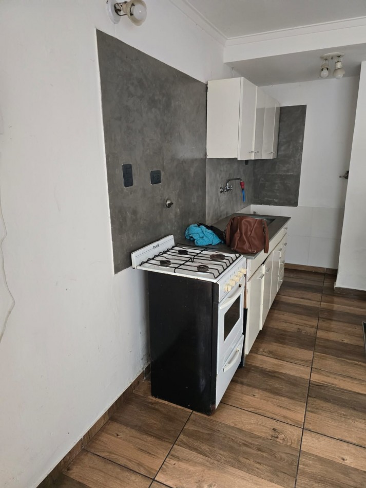 ALQUILER 24 MESES. PH 3 AMBIENTES CON PATIO. NEUQUEN Y LIBERTAD