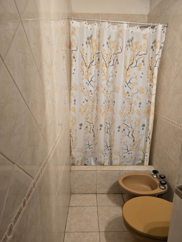 ALQUILER 24 MESES. PH 3 AMBIENTES CON PATIO. NEUQUEN Y LIBERTAD