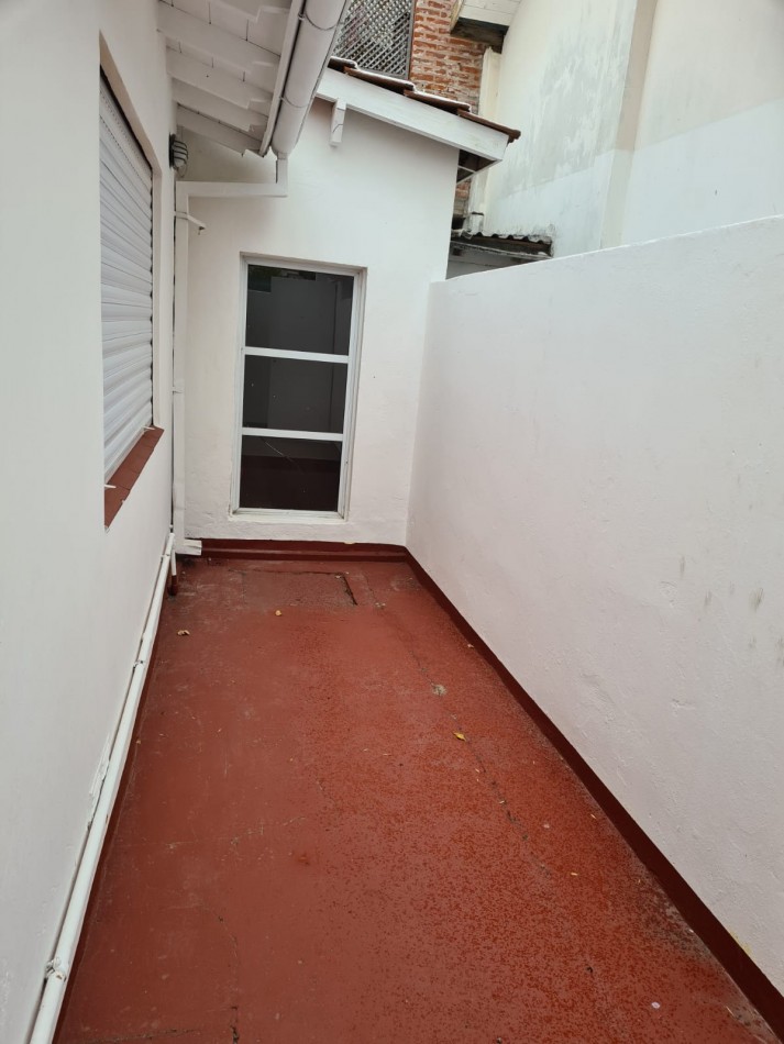 ALQUILER 24 MESES. PH 3 AMBIENTES CON PATIO. NEUQUEN Y LIBERTAD