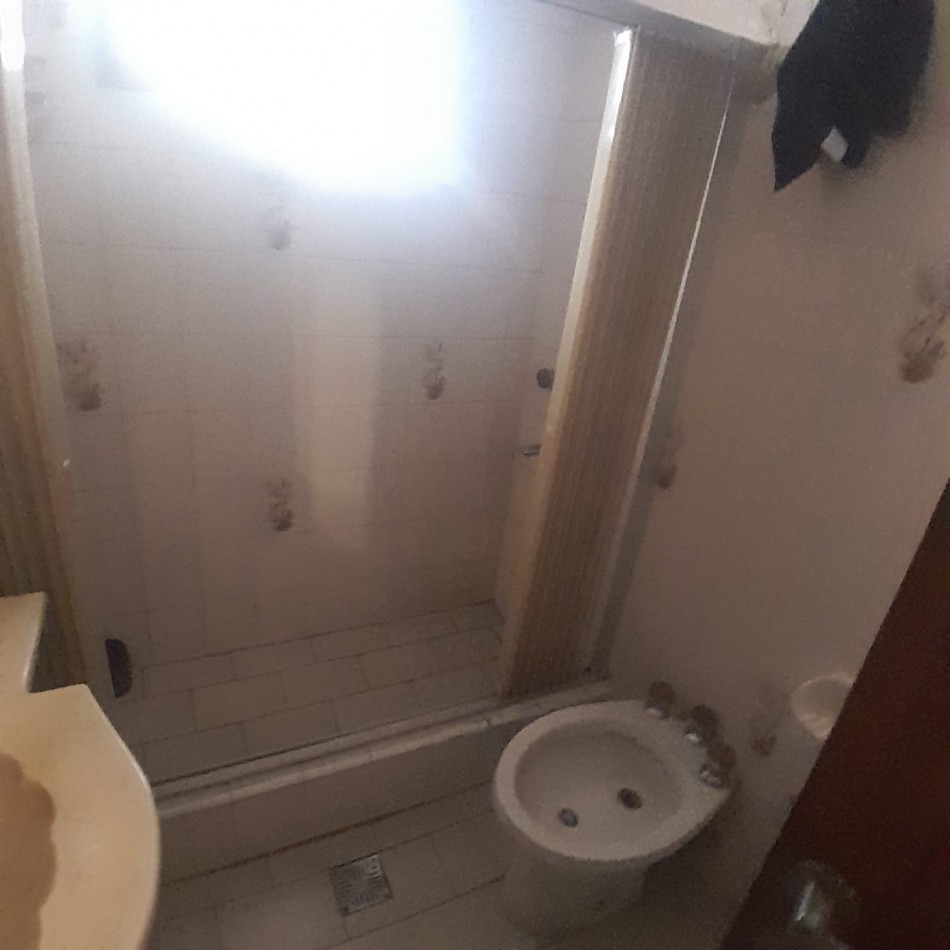 CHALET DE 2 AMBIENTES EN ARAGON Y PELAYO