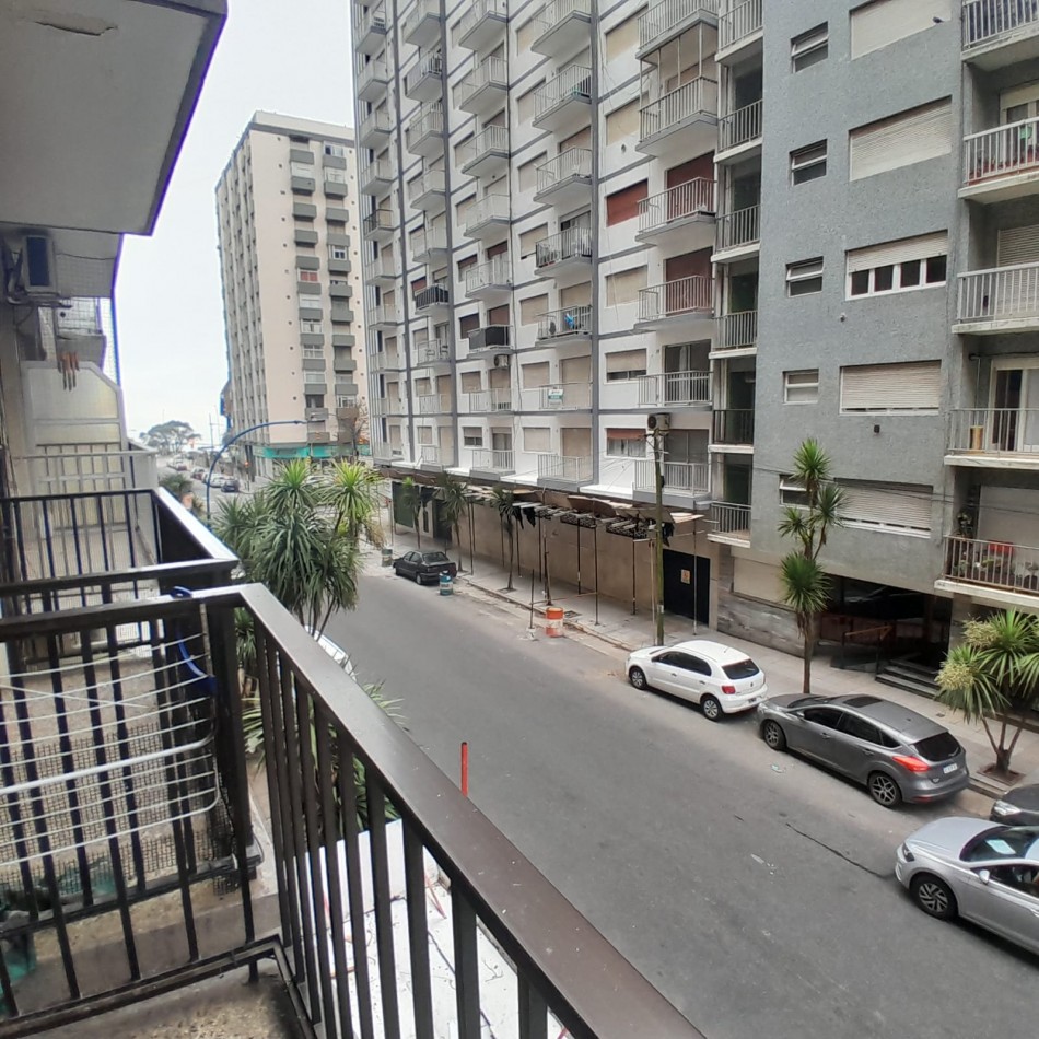 DEPARTAMENTO DE 1 AMBIENTE A METROS DEL MAR