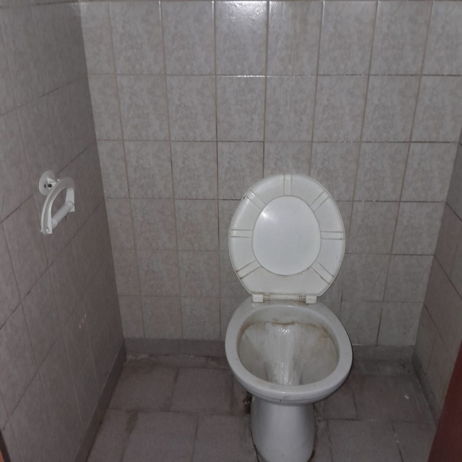 5 LOCALES EN BLOCK EN ARAGON Y PELAYO