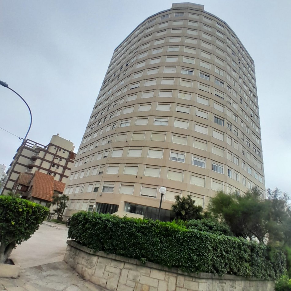 DEPARTAMENTO DE 3 AMBIENTES EN VARESE