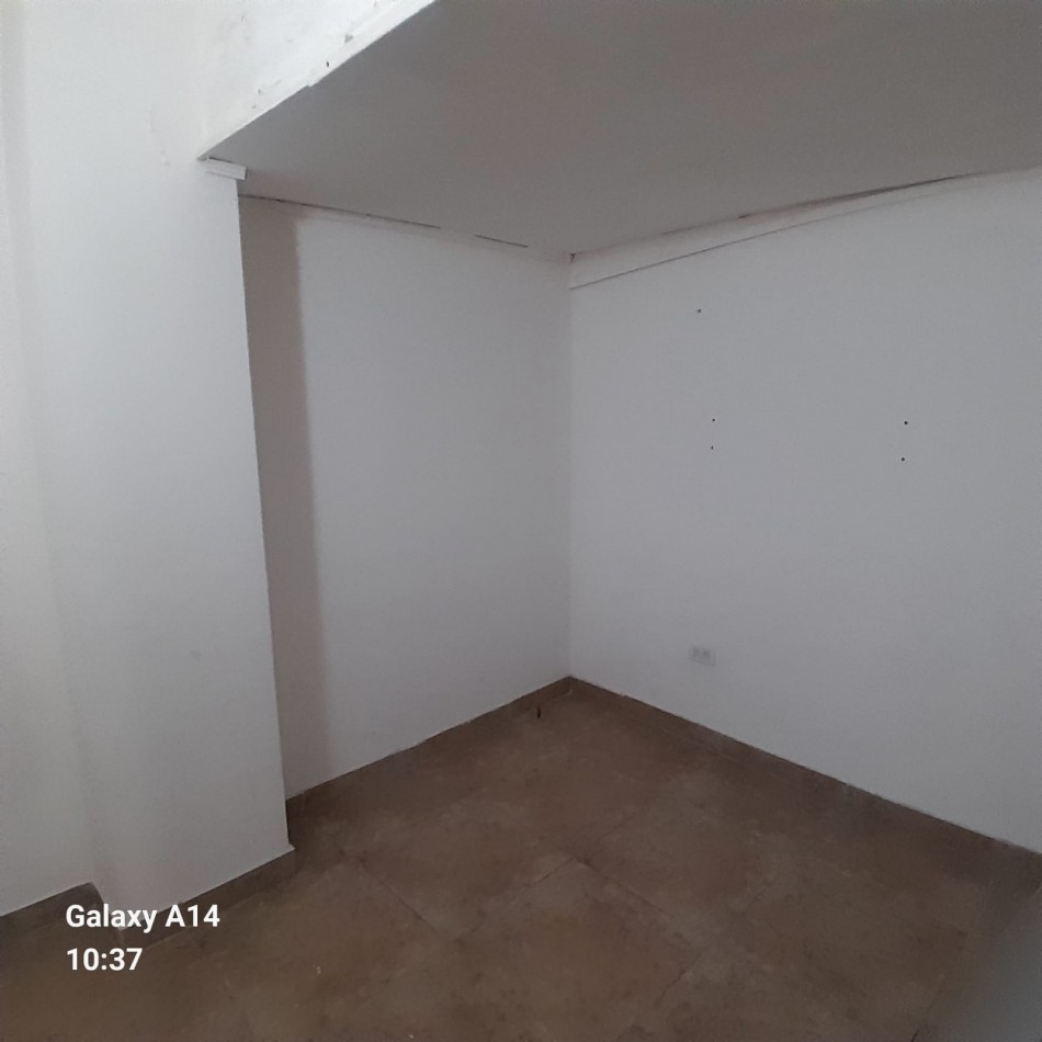 DEPARTAMENTO TIPO DUPLEX DE 3 AMBIENTES EN ZONA MOGOTES