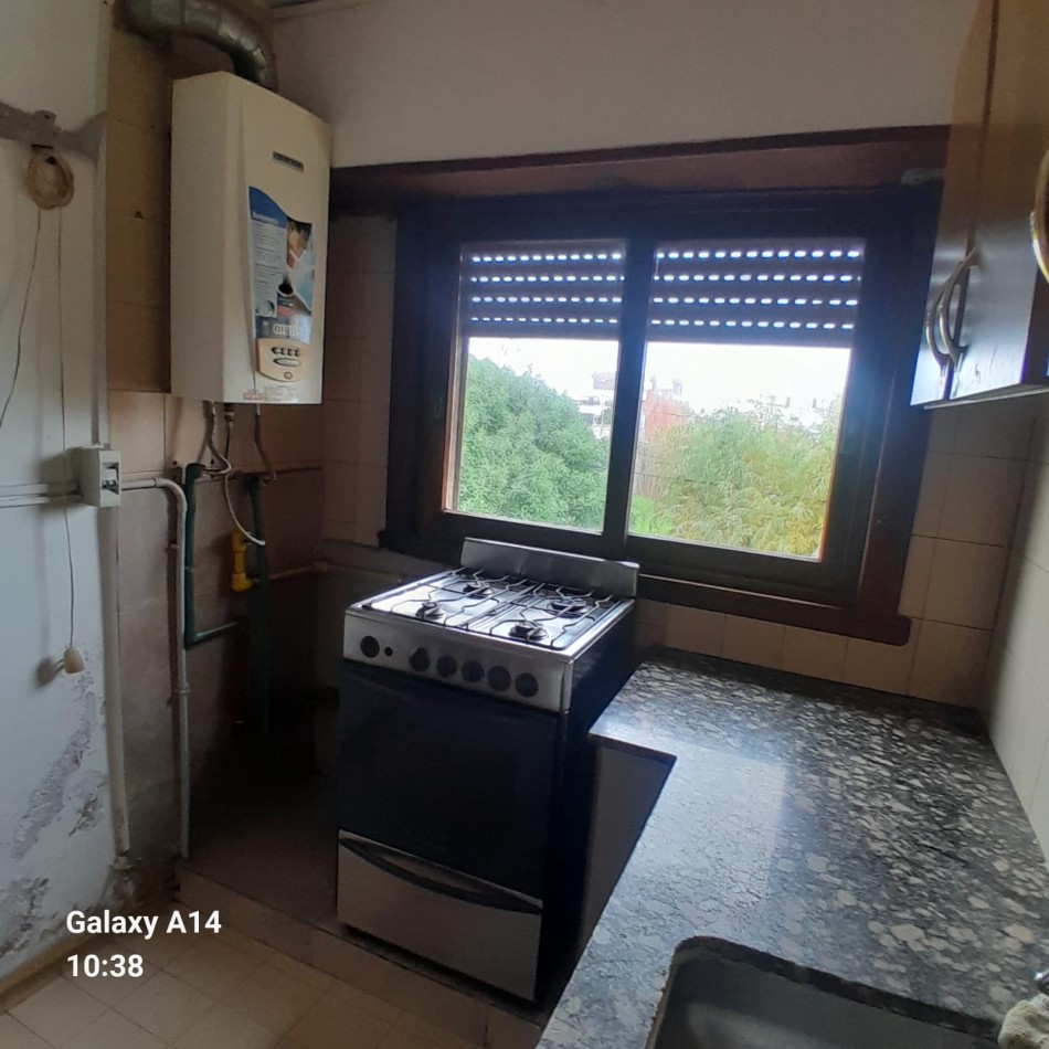 DEPARTAMENTO TIPO DUPLEX DE 3 AMBIENTES EN ZONA MOGOTES