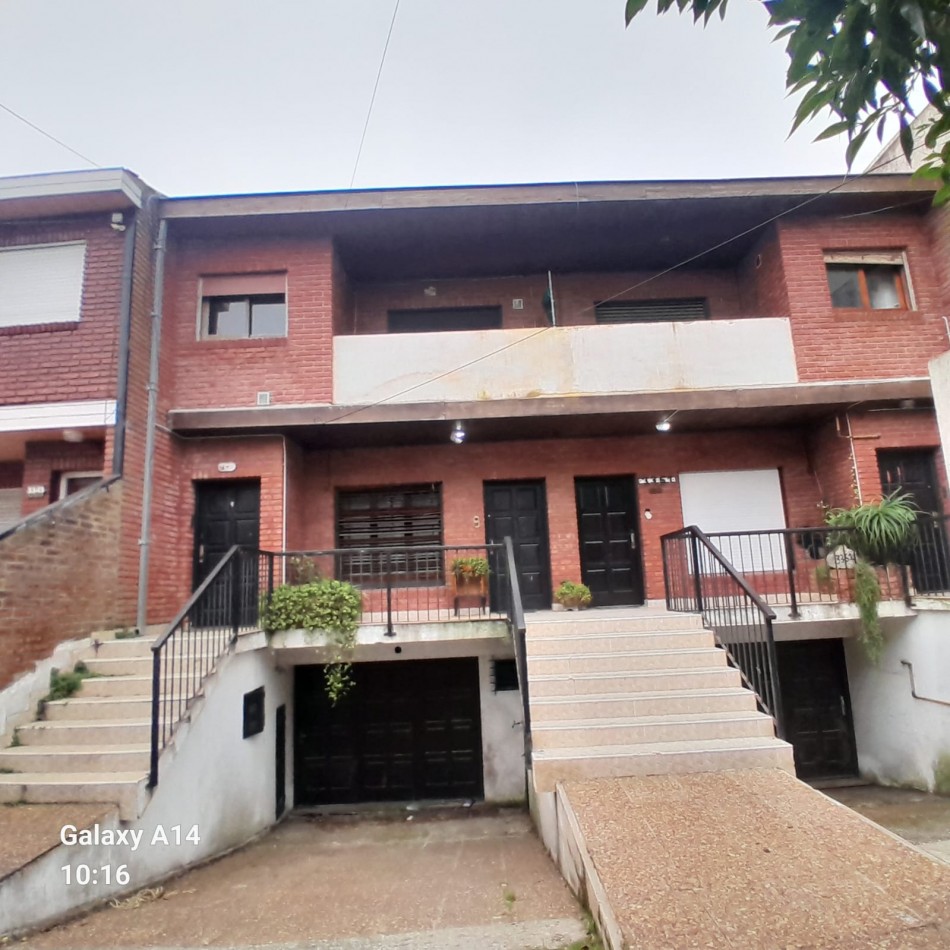DEPARTAMENTO TIPO DUPLEX DE 3 AMBIENTES EN ZONA MOGOTES