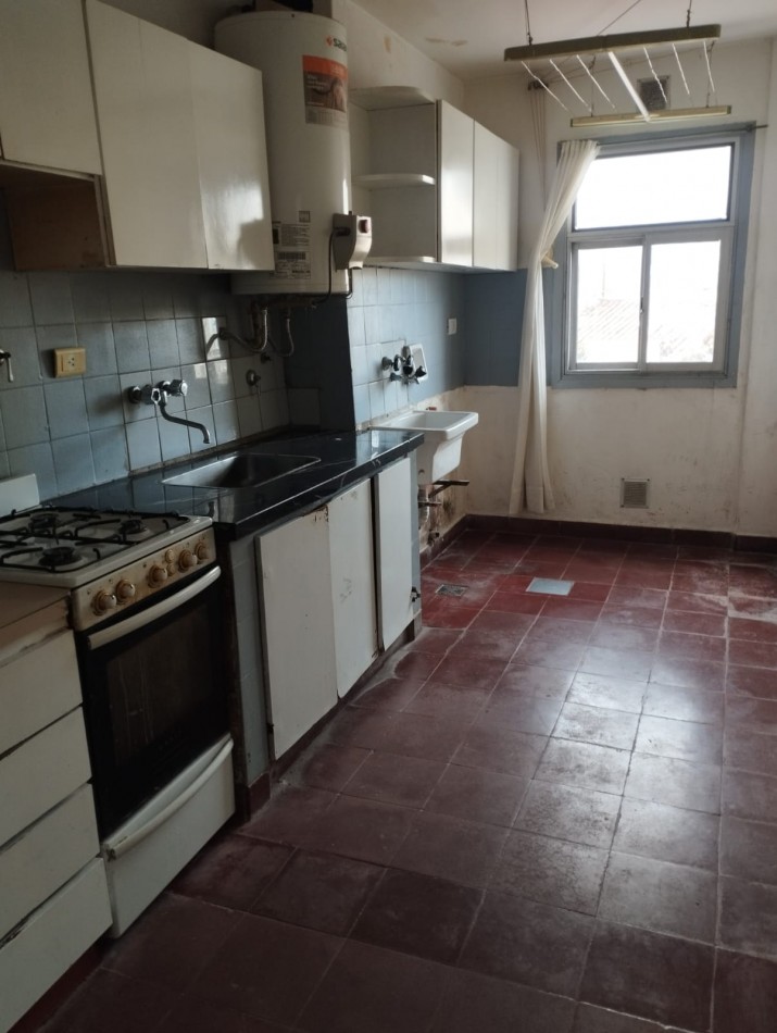 3 AMBIENTES EN COMPLEJO CERRADO EN BARRIO VILLA PRIMERA. APTO CREDITO. CON RENTA