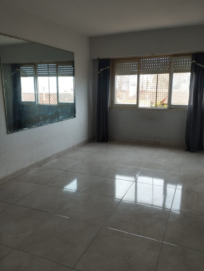 3 AMBIENTES EN COMPLEJO CERRADO EN BARRIO VILLA PRIMERA. APTO CREDITO. CON RENTA