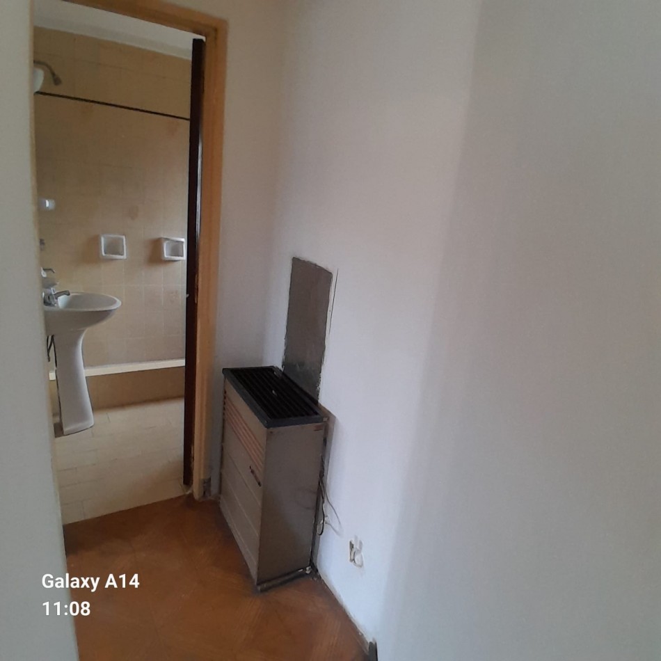 DEPARTAMENTO DE 2 AMBIENTES EN RIVADAVIA AL 8100