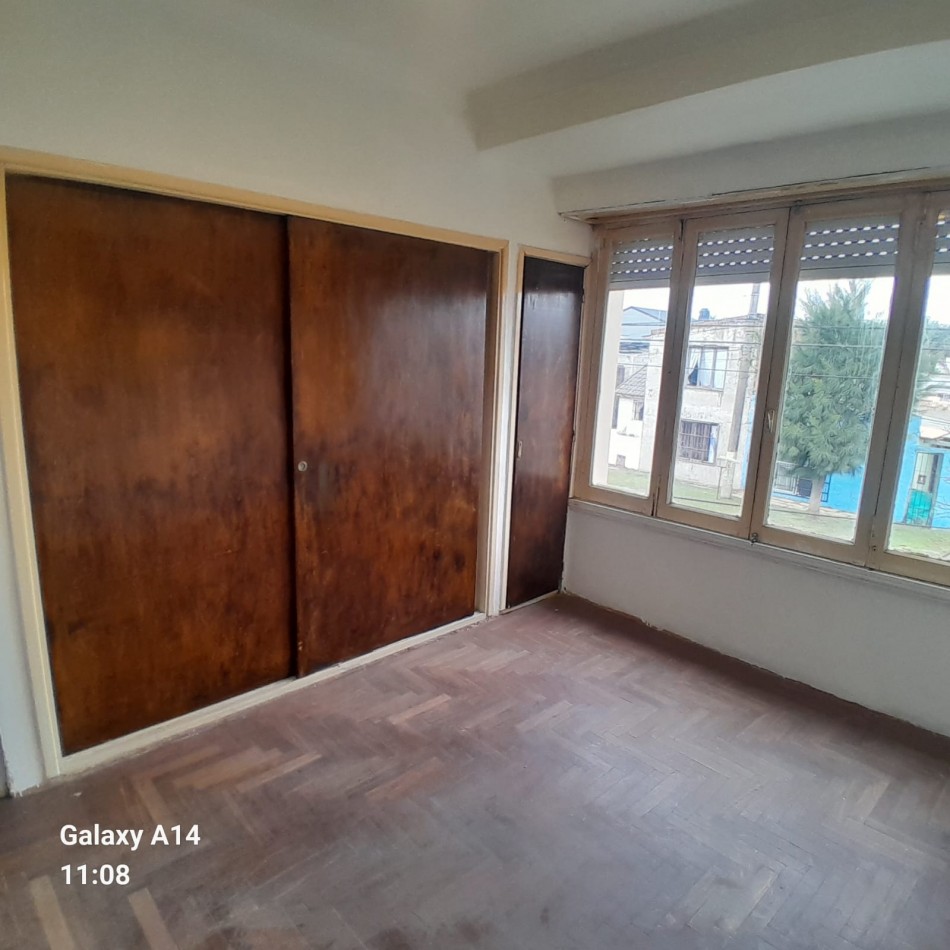 DEPARTAMENTO DE 2 AMBIENTES EN RIVADAVIA AL 8100