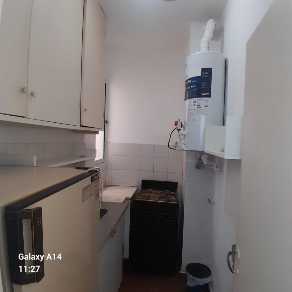 DEPARTAMENTO DE 2 AMBIENTES AMOBLADO